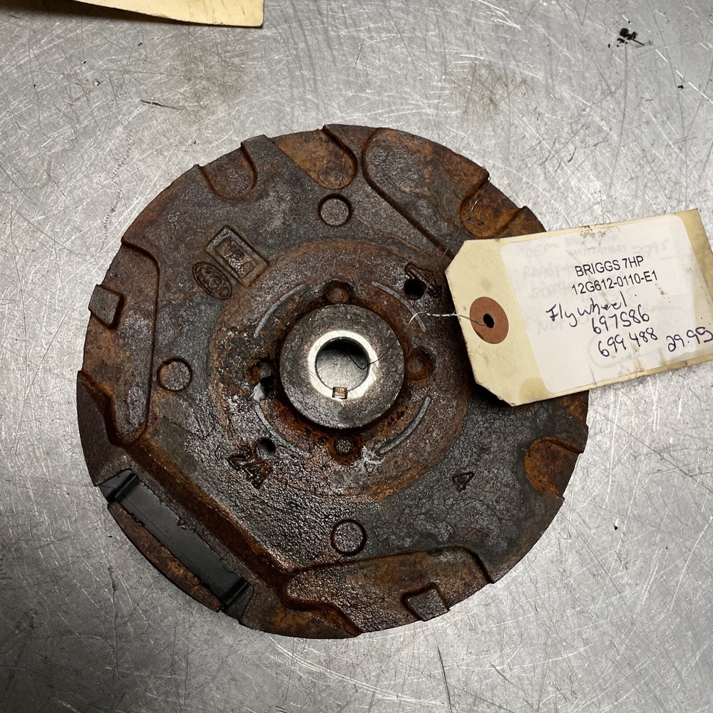 OEM USED BRIGGS 7 HP OHV 12G612-0110-E1 FLYWHEEL 697586 699488