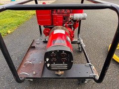 Chicago Electric 5000W generator with an 8HP Briggs & Stratton gas engine #2