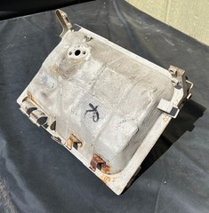 Honda Generator E400 Fuel Tank P/N: 17500-836-701N, Carry Handle & Handle Cover