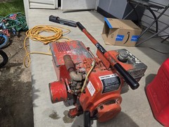 Sears Power Plant 1800W Portable Gasoline Generator 0.75 gal Red/Black