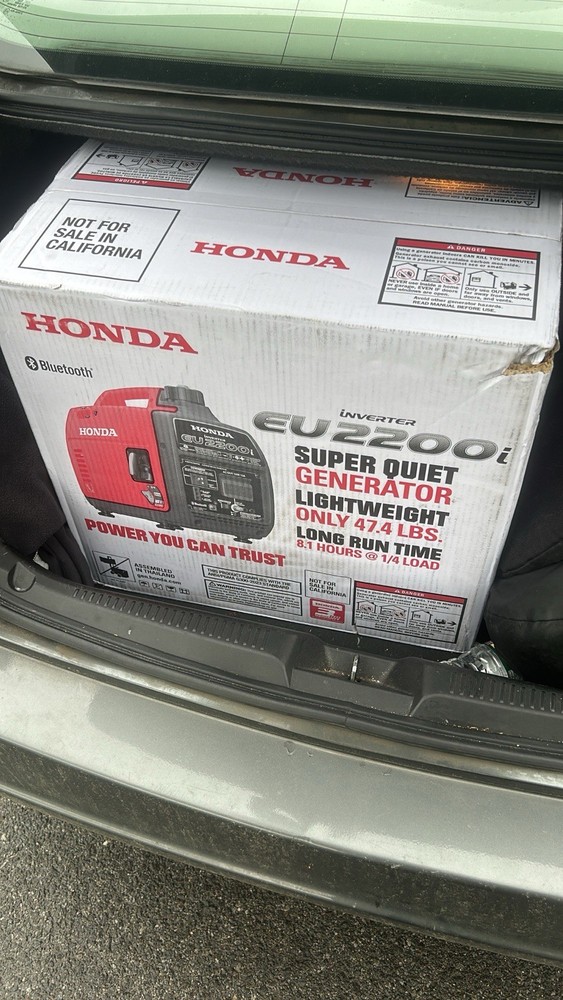 Honda EB2200i Inverter Generator 2200W Quiet Portable Lightweight Bluetooth GFCI