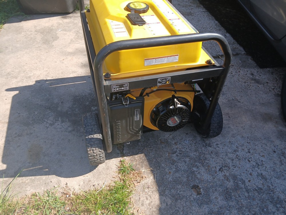 FIRMAN P06702 Portable Generator 6700W/8375W 8 gal Yellow/Black Tailgating
