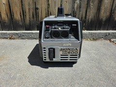 Honda EM600 EM 600 Generator Vintage Needs Carb Cleaned Parts/Repair