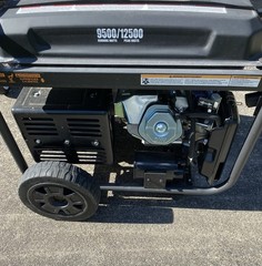 Westinghouse WGen9500 Portable Electric Start Generator 9500W/12500W 6.6gal