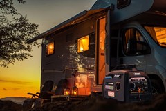 Pulsar Products 4000W Portable Super-Quiet Dual Fuel Parallel RV Ready Generator