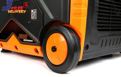Super Quiet 4500-Watt Remote Electric Start Dual Fuel Portable Inverter Generato