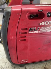 HONDA EU2000I – INVERTER GENERATOR – USED Runs Great NEW CARB