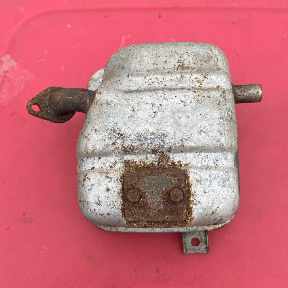 1997 Yamaha EF1000 Inverter Generator Muffler Model EG111