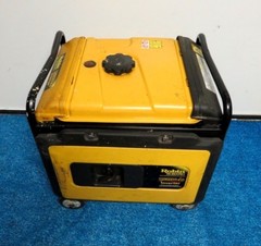 Subaru RG3200is 2800 W Portable Gas Inverter RV Camping Quiet Backup. 134H Run