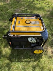 FIRMAN T07571 Tri Fuel Portable Generator Electric Start 6900W 8.0 gal