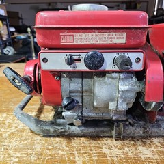 Honda G25 E600 Generator Vintage Restoration Parts or Parts UNTESTED