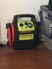 RESCUE 1800 Portable 12V Heavy-Duty Power Pack, DC Charging Clamps