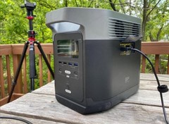EcoFlow Delta Portable Power Generator LCD Display USB/AC Ports Li-Ion