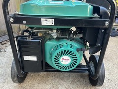 Onan HomeSite Power 6500 Watts Generator Honda Motor Electric Start Runs Great