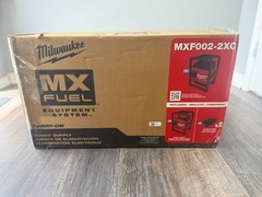 Milwaukee MXF002-2XC MX FUEL CARRY-ON 3600W/1800W Power Supply
