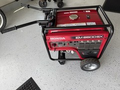 Honda EM6500SX Gas Portable Industrial Generator LOCAL PICKUP ONLY
