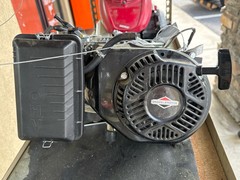 BRIGGS AND STRATTON 196CC COMMERCIAL-GRADE GASOLINE ENGINE (TDW030993)