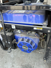 DuroMax XP10000EH Dual Fuel Electric Start Generator 8.3 Gal Home Backup