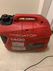 PREDATOR 1400 Watt Quite Inverter Generator (Only missing cover)