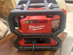 Milwaukee M18 CARRY-ON Portable Power Generator 3600W/1800W 120V 2845-20