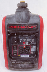 Predator Super Quiet Inverter Generator Portable 2000W 120V Red/Black