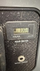 Generac RS8000E Power Generator Electric Start Hour Meter Battery Charger Orange