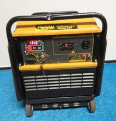 Subaru RG3200is 2800 W Portable Gas Inverter RV Camping Quiet Backup. 134H Run