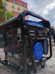 Duromax xp12000eh Dual Fuel Generator