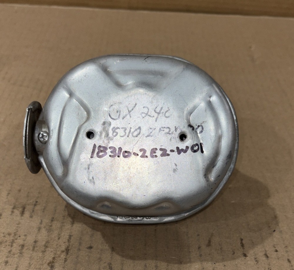 Honda 18310-ZE2-W01 Muffler OEM NOS 18310-ZE2-W00