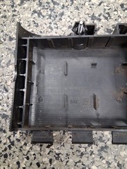 OEM USED BRIGGS QUANTUM AIR FILTER COVER 692298