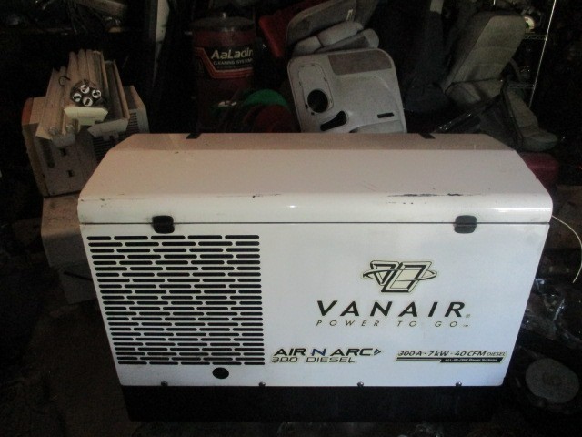 Van Air Air N Arc 300A-7KW-40CFM Diesel Generator and Oil Distribution System