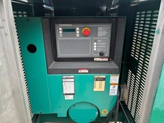 Cummins KW:35 Volts:120/240 AMPS:121.4 KVA:43.7 HRS:801 GGFD-563663