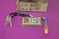 NOS Yanmar McCulloch Power Pro 1500E Generator A.V.R. Mac # 221809. Fits Echo.