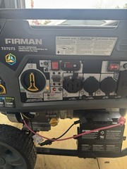 Firman electric start 120/240 volt 9400/7500 watts 50 amp tri- fuel