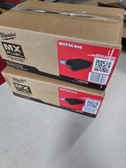 Milwaukee MXF002-2XC MX FUEL CARRY-ON 3600W/1800W Power Supply