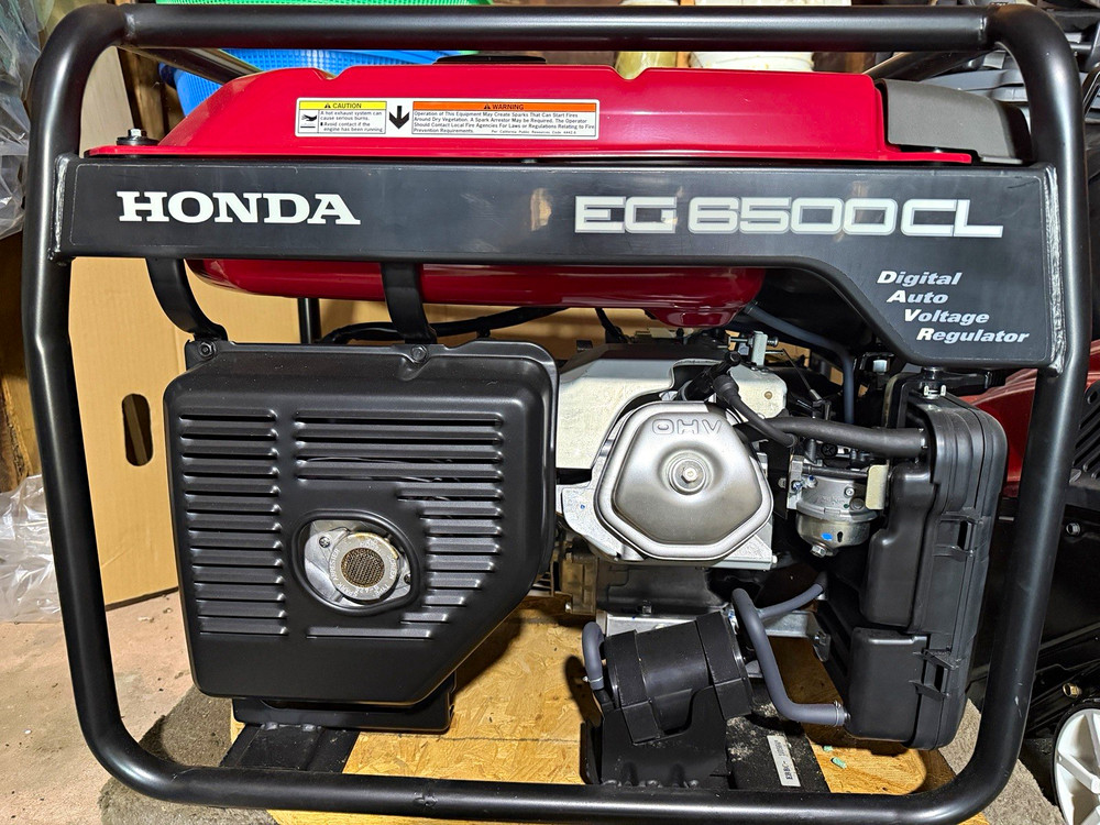 Honda EG6500CL Gas Portable Generator 120V/240V Oil Alert 6.2 gal/Local Pickup